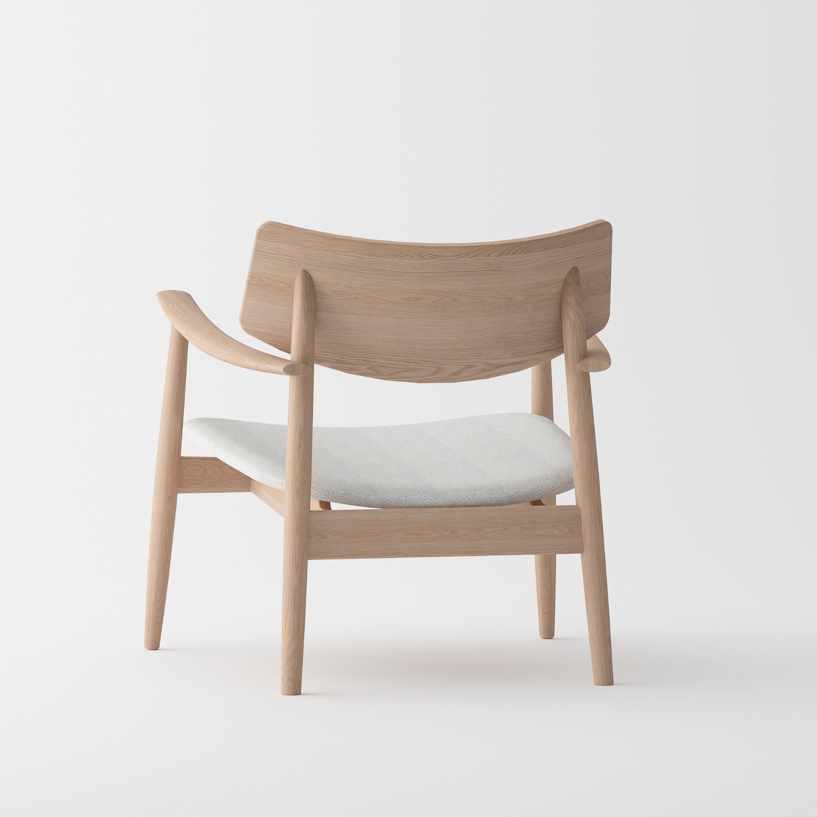 Lagom relaxchair natural oak backside view